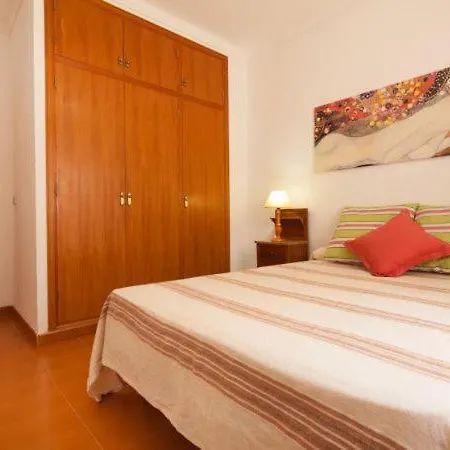 Sleeps 6 With Pool Air Con And Wifi Villa *